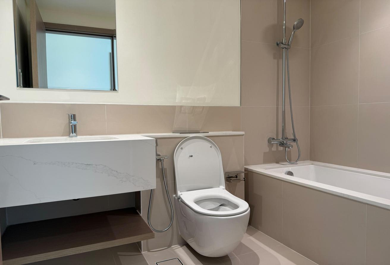 Brand New Unit | High Floor | Villa View photo 14