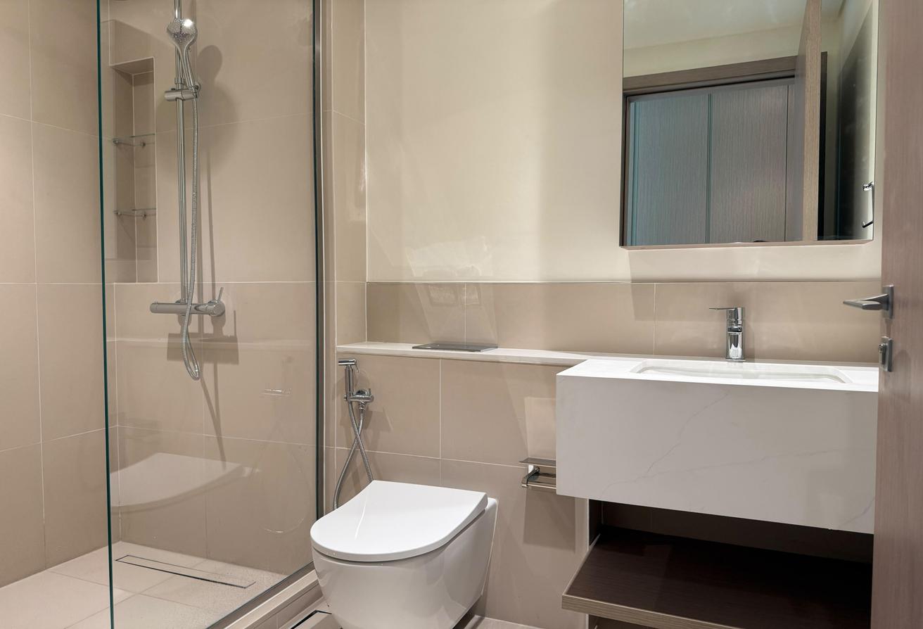 Brand New Unit | High Floor | Villa View photo 15
