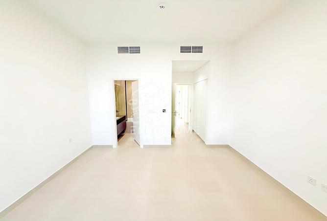84080377 - Property Image 3