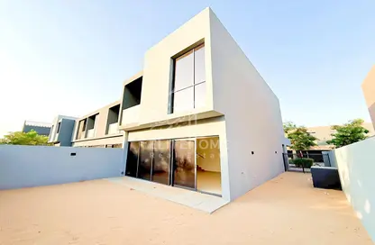 Townhouse - 3 Bedrooms - 4 Bathrooms for sale in Al Rowdat Suburb - Sharjah