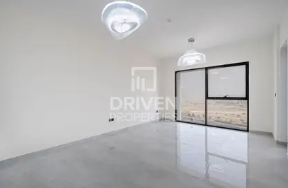 شقة - غرفة نوم - 2 حمامات للبيع في أو إس تي 11 - مجان - دبي شقة - غرفة نوم - 2 حمامات للبيع في أو إس تي 11 - مجان - دبي
