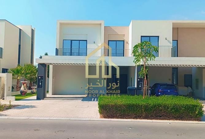 98715213 - Property Main Image