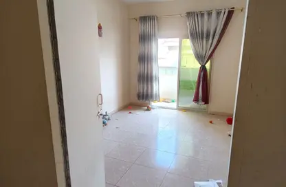 شقة - غرفة نوم - 1 حمام للايجار في بناية النافورة 1 - 2  الروضة - الروضة - عجمان