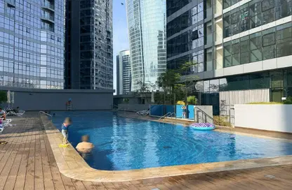 شقة - 2 غرف نوم - 4 حمامات للايجار في راديانت سكوير - مدينة الأضواء - جزيرة الريم - أبوظبي