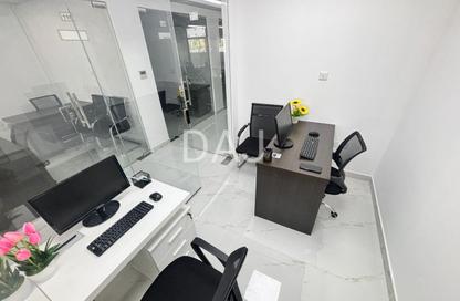 Office Space - Studio - 1 Bathroom for rent in Reem Residency - Al Karama - Dubai