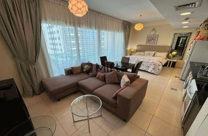 Apartment - Studio - 1 Bathroom for rent in The Royal Oceanic - Dubai Marina - Dubai