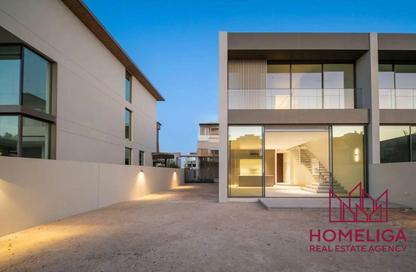 Townhouse - 3 - 4 for sale in Nad Al Sheba Gardens 2 - Nad Al Sheba Gardens - Nad Al Sheba 1 - Nad Al Sheba - Dubai