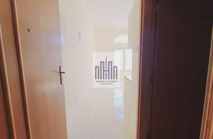 شقة - 1 حمام للايجار في طريق فاير ستاشن - مويلح - الشارقة