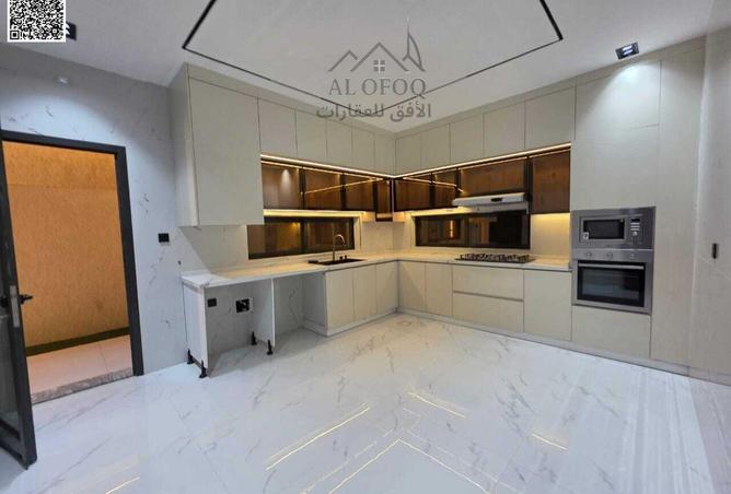 68303979 - Property Image 2