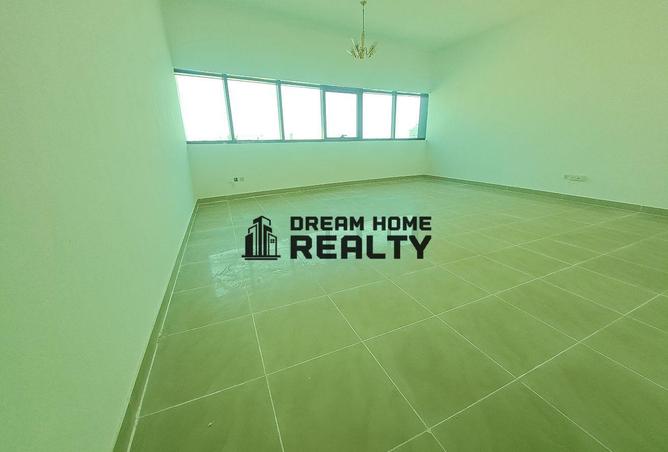 52401136 - Property Image 3