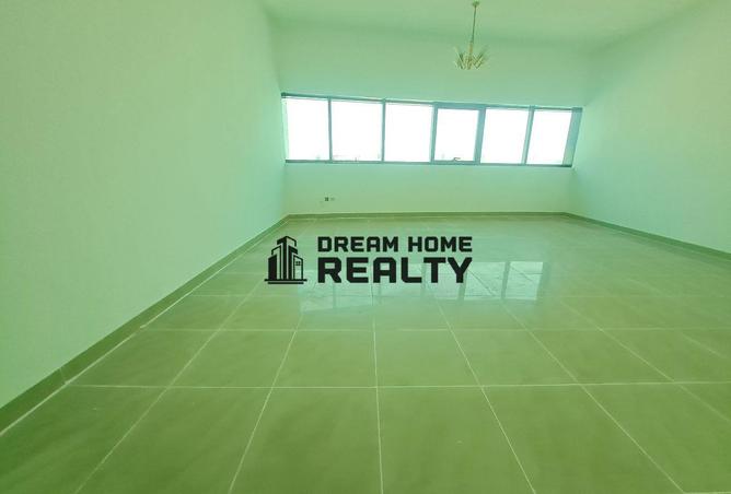 52401136 - Property Image 2