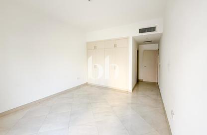 Villa - 4 - 5 for rent in Garden Lane Villas - District 15 - Jumeirah Village Circle - Dubai