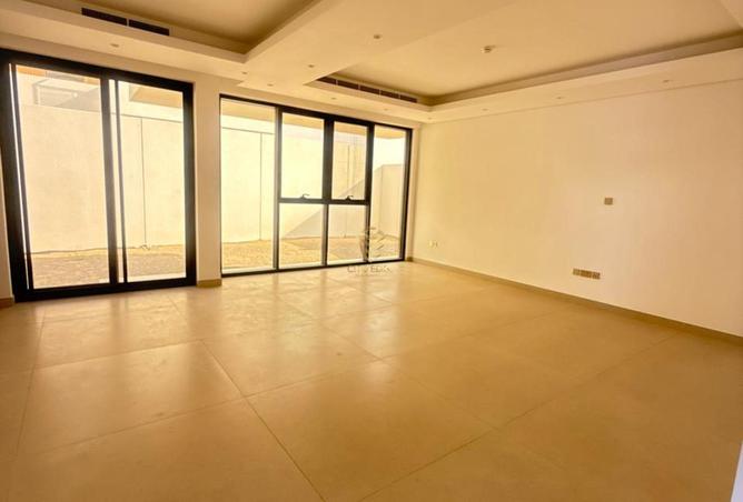 144621127 - Property Image 2