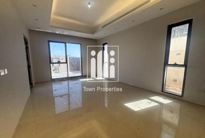 75012190 - Property Image 3