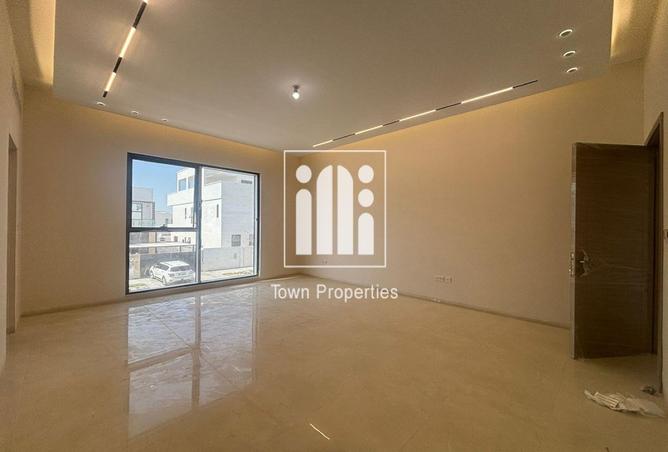 75012190 - Property Image 2