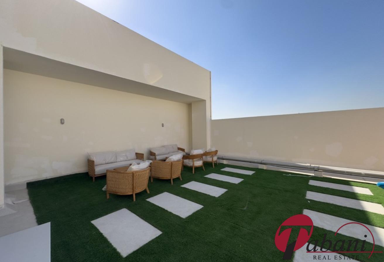 Beautiful Garden View Studio | Fully Furnished photo 17
