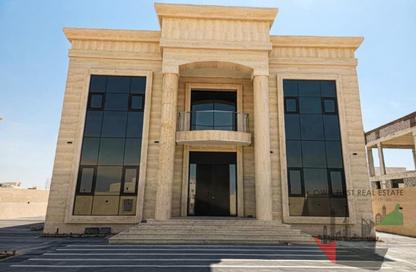 Villa - 5 - 7 for rent in Al Athbah - Wadi Al Amardi - Dubai Villa - 5 - 7 for rent in Al Athbah - Wadi Al Amardi - Dubai