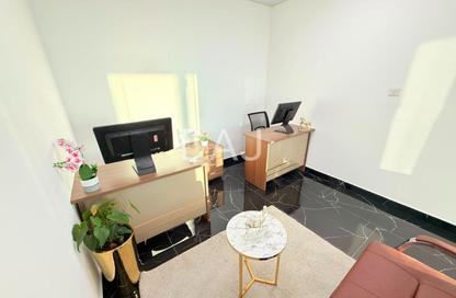 Office Space - Studio - 1 Bathroom for rent in Fatima Mohammad Ahmad Bin Suleiman Building - Al Raffa - Bur Dubai - Dubai