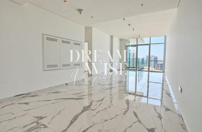 Apartment - 3 - 4 for rent in Wafra Residential Tower - Najmat Abu Dhabi - Al Reem Island - Abu Dhabi