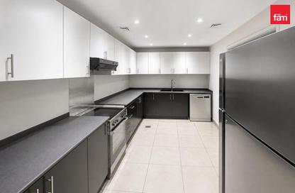 Apartment - 2 - 2 for rent in MAG 218 - Dubai Marina - Dubai