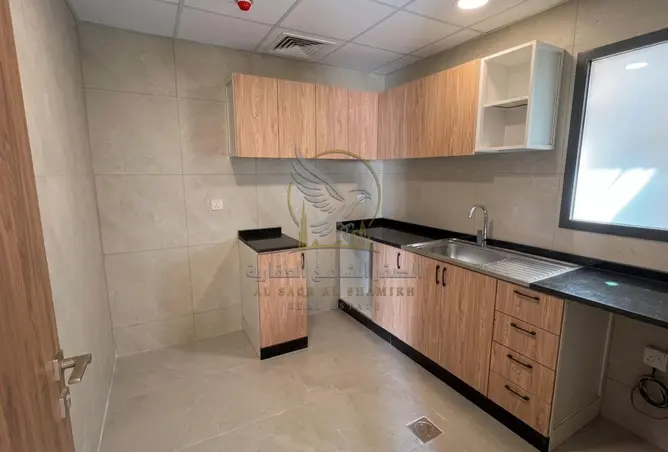 137005435 - Property Image 3