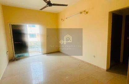 Apartment - 1 - 2 for rent in Al Hanaa Centre - Al Jafiliya - Bur Dubai - Dubai