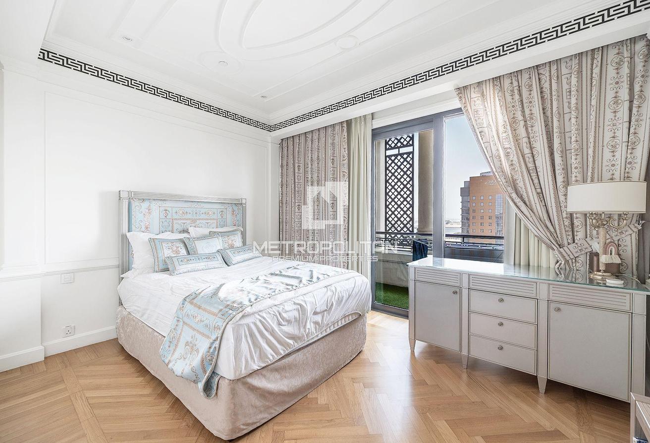 Canal Facing | Branded Living | Skyline View photo 21