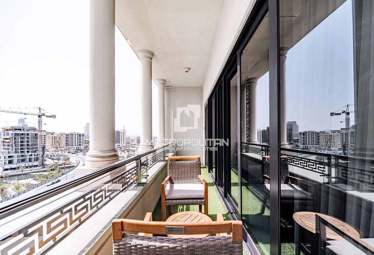 Canal Facing | Branded Living | Skyline View photo 24