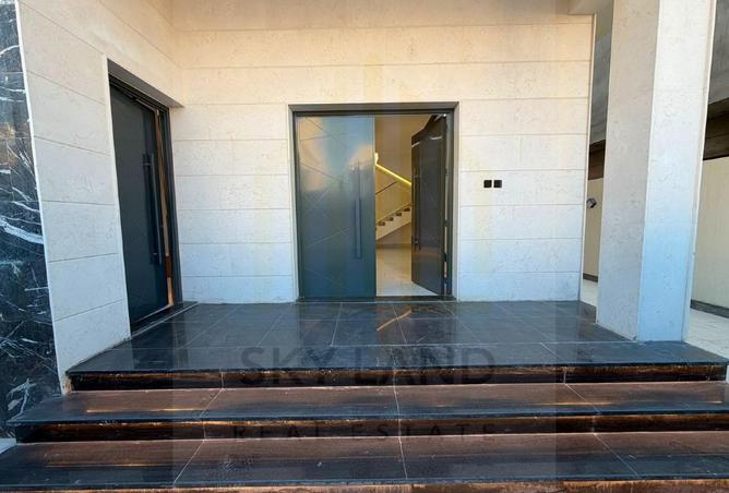 102842145 - Property Image 3