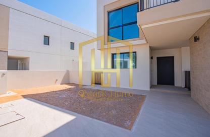 Villa - 4 - 6 for sale in The Magnolias - Yas Acres - Yas Island - Abu Dhabi