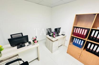 Office Space - Studio - 1 for rent in Silver Home Building - Hor Al Anz - Deira - Dubai Office Space - Studio - 1 for rent in Silver Home Building - Hor Al Anz - Deira - Dubai