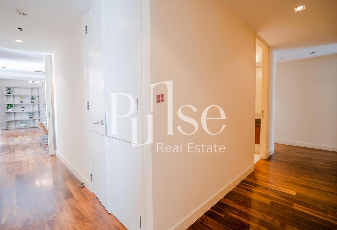 Furnished 3BR + Maid's Room | Prime DIFC Location photo 10