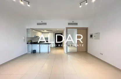 Apartment - Studio - 1 Bathroom for rent in Oxford Building - District 14 - Jumeirah Village Circle - Dubai