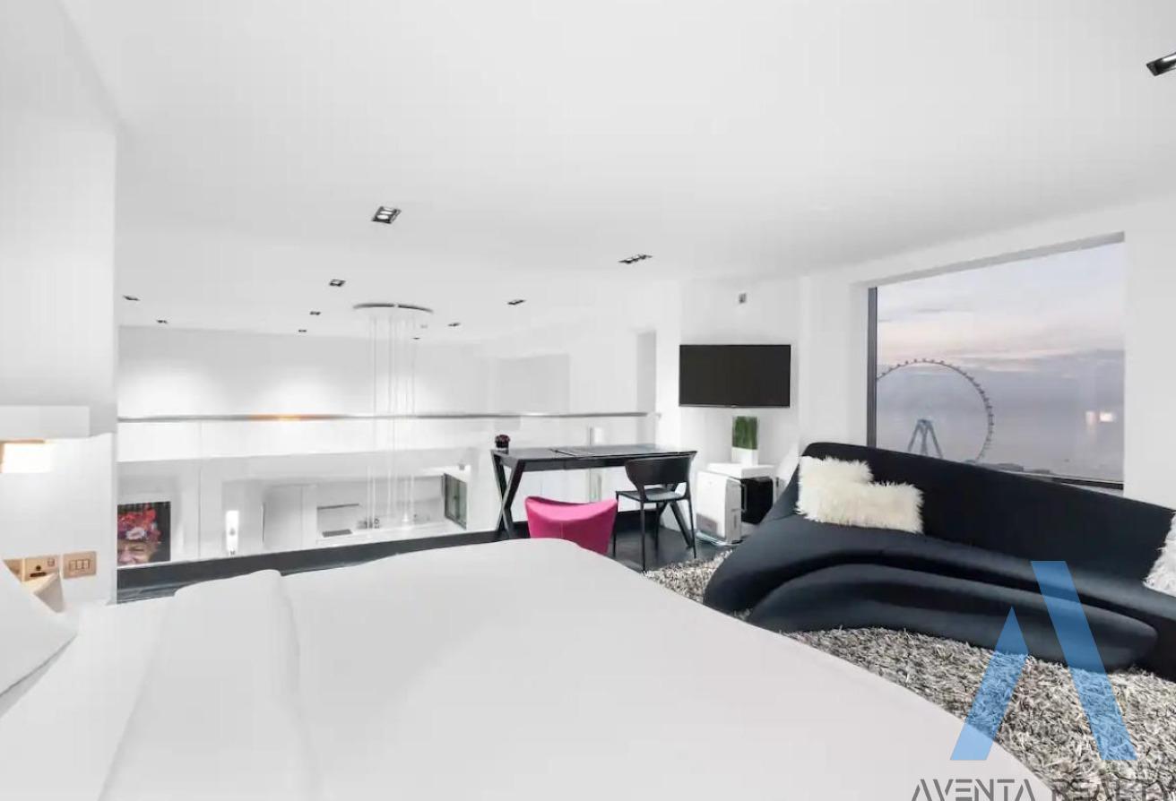 Duplex | 4 Cheques | Modern Upgraded photo 14