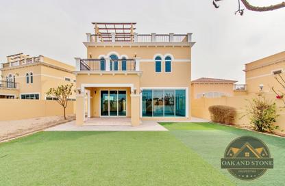 Villa - 4 - 5 for rent in Legacy Nova Villas - District 9 - Jumeirah Park - Dubai