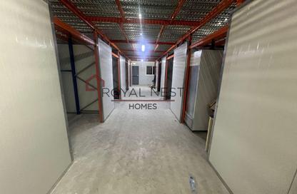Warehouse - Studio - 1 Bathroom for rent in Building IC1-EMR-25 - Emirates Cluster - International City - Dubai