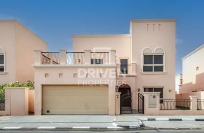 Villa - 4 - 6 for rent in Nad Al Sheba Villas - Nad Al Sheba 3 - Nad Al Sheba - Dubai Villa - 4 - 6 for rent in Nad Al Sheba Villas - Nad Al Sheba 3 - Nad Al Sheba - Dubai