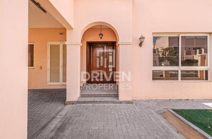 Villa - 4 - 6 for rent in Nad Al Sheba Villas - Nad Al Sheba 3 - Nad Al Sheba - Dubai