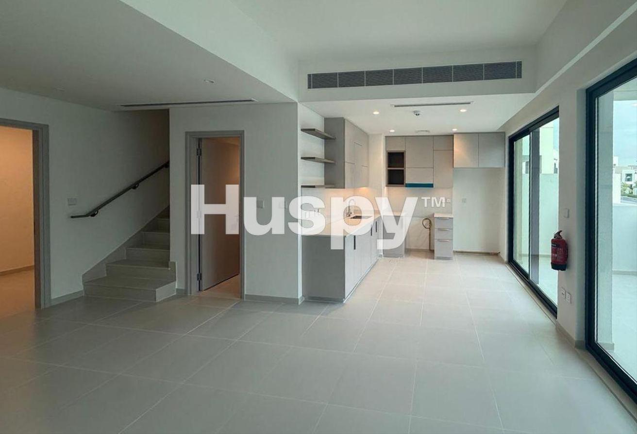 Vacant Now | Wadi Unit | First Tenant photo 4