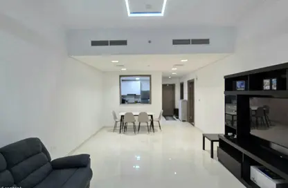 Apartment - 1 Bedroom - 2 Bathrooms for rent in Topaz Residence 2 - Topaz Residence - Dubai Silicon Oasis - Dubai