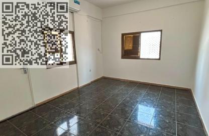 Apartment - 2 Bedrooms - 1 Bathroom for rent in Al Rumailah building - Al Rumailah 2 - Al Rumaila - Ajman