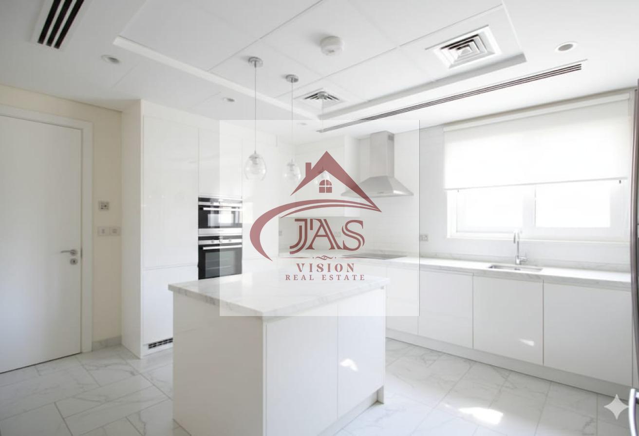 SINGLE ROW UPGRADED 5BED + MAID WITH PRIVATE POOL. photo 4