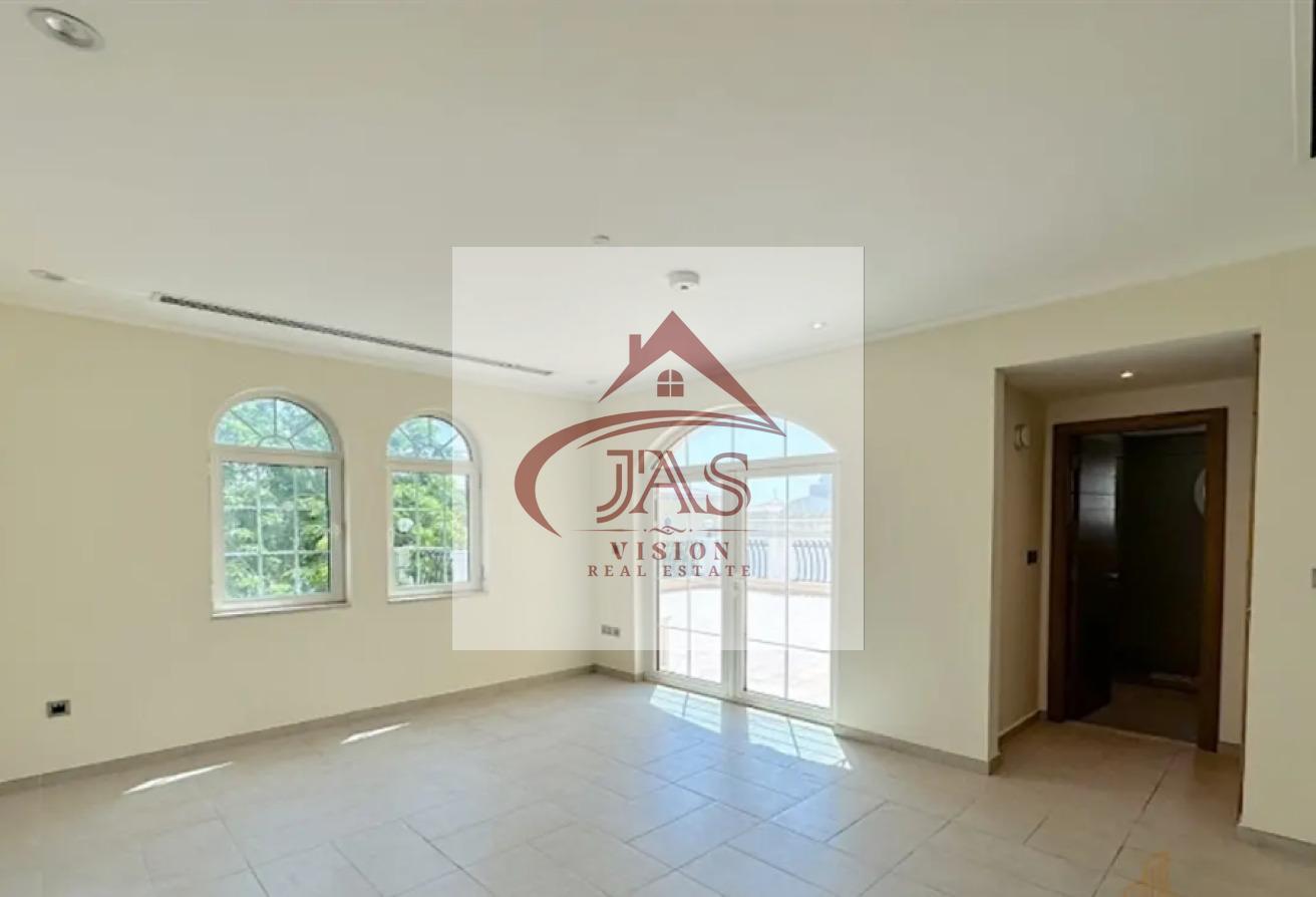 SINGLE ROW UPGRADED 5BED + MAID WITH PRIVATE POOL. photo 9