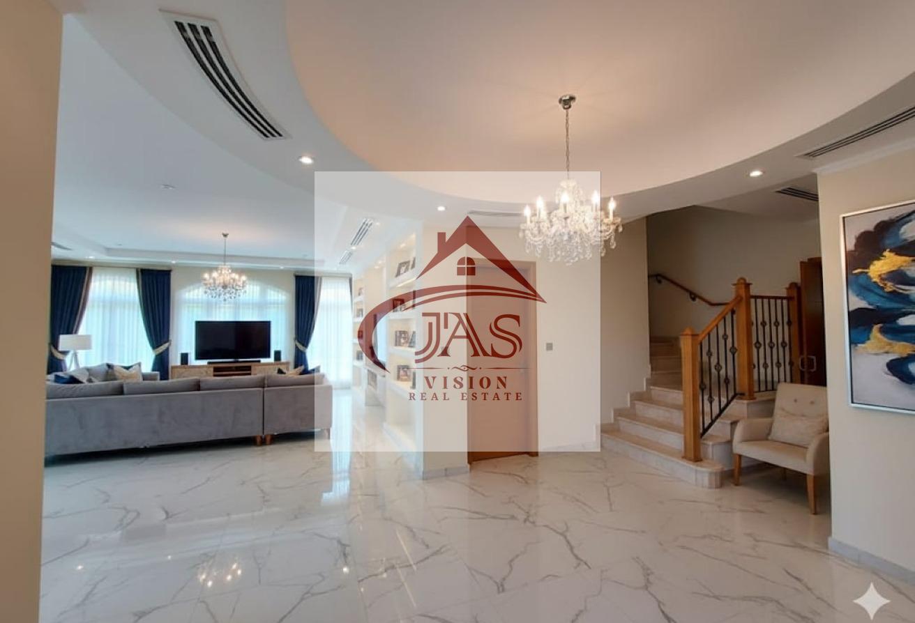 SINGLE ROW UPGRADED 5BED + MAID WITH PRIVATE POOL. photo 3
