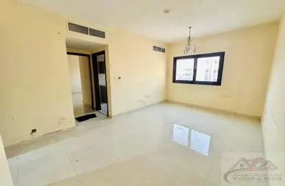 Apartment - 1 Bedroom - 2 Bathrooms for rent in Muwailih Building - Muwaileh - Sharjah
