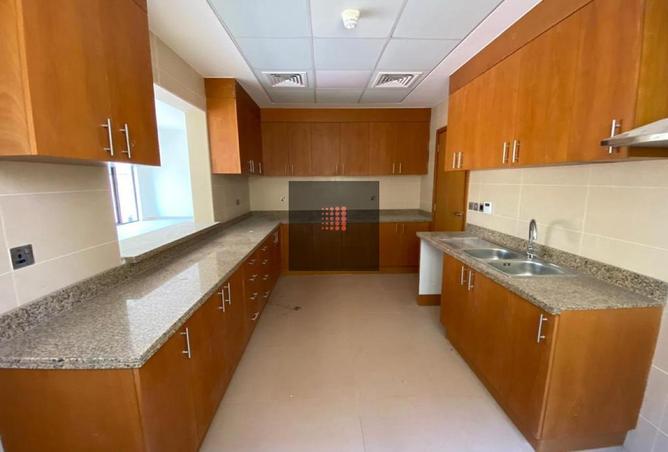 76994427 - Property Image 3