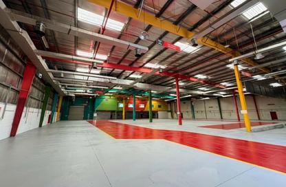 Warehouse - Studio - 4 Bathrooms for rent in Phase 1 - Dubai Investment Park (DIP) - Dubai