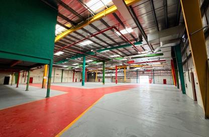 Warehouse - Studio - 4 Bathrooms for rent in Phase 1 - Dubai Investment Park (DIP) - Dubai