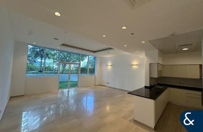 Apartment - 1 Bedroom - 2 Bathrooms for sale in Oceana Atlantic - Oceana - Palm Jumeirah - Dubai Apartment - 1 Bedroom - 2 Bathrooms for sale in Oceana Atlantic - Oceana - Palm Jumeirah - Dubai
