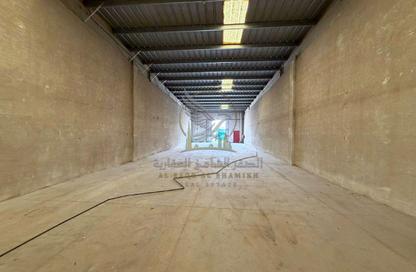 مستودع - استوديو للايجار في المنطقة الصناعية 11 - المنطقة الصناعية بالشارقة - الشارقة